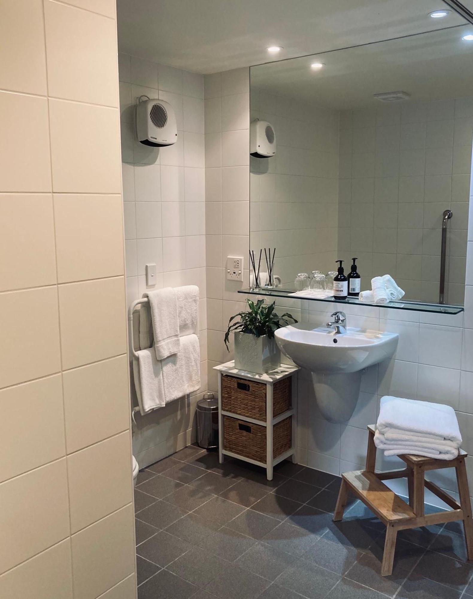 Moonlight Escape Lodge Квинстаун Экстерьер фото